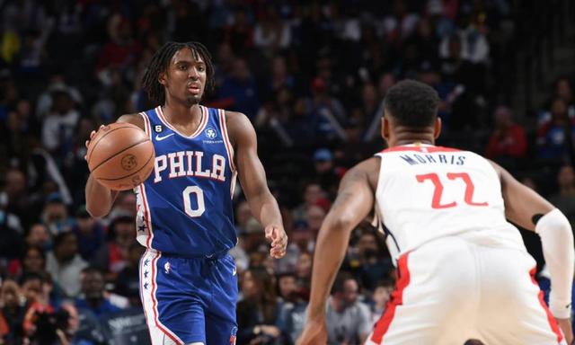 开云体育网页版登录入口关于太狠了！浓眉哥在MAD比赛中惊险取胜武汉三镇赛后回应争议，犹他爵士外线爆发备战中超的信息